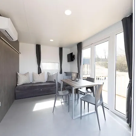 Modernes Mobilehome Im Vital Camp Bayerbach *