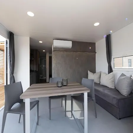 Modernes Mobilehome Im Vital Camp Bayerbach * Bayerbach